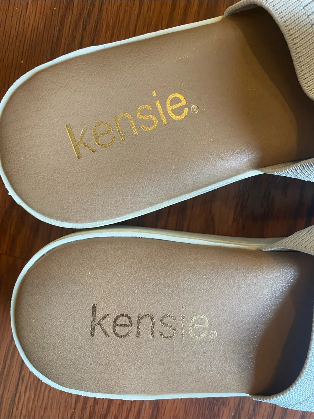 Kensie cream wedge.